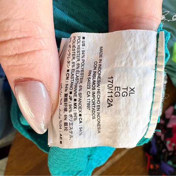 Old Navy Active Go-Dry Teal Racerback Athletic Top – Mesh Workout Tank – Size XL - Picture 4 of 11